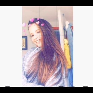 Meet your Posher, Adrienne